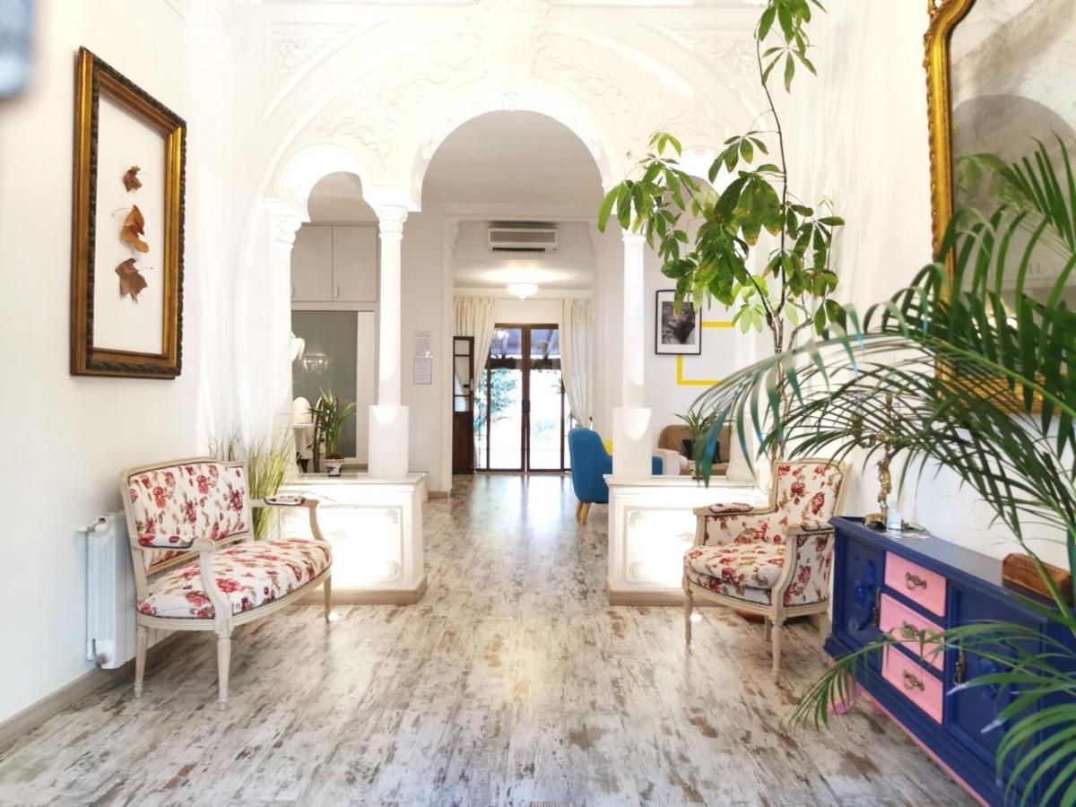 Portrait Boutique Guesthouse Валенсия Екстериор снимка